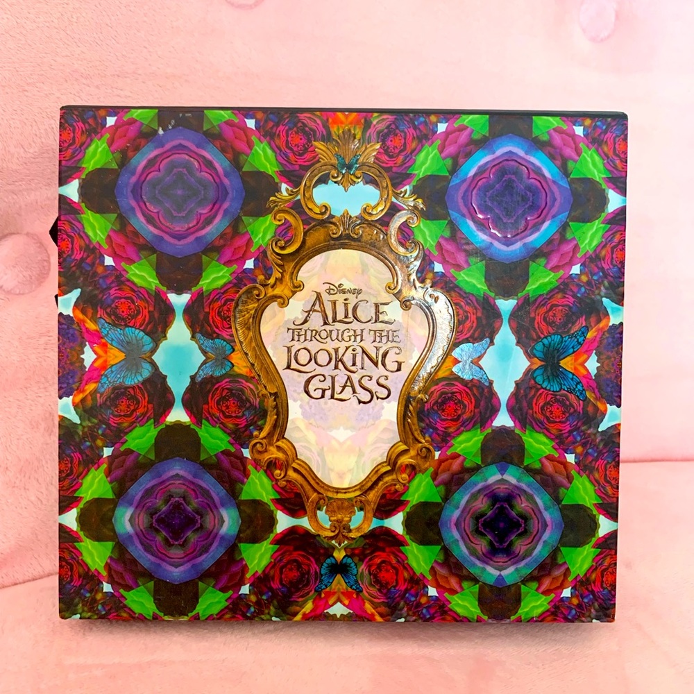 Limited Edition: Discontinued Alice Through The Looking Glass X Urban Decay